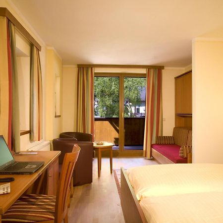 Garten - Hotel Sallerhof Grödig Екстериор снимка