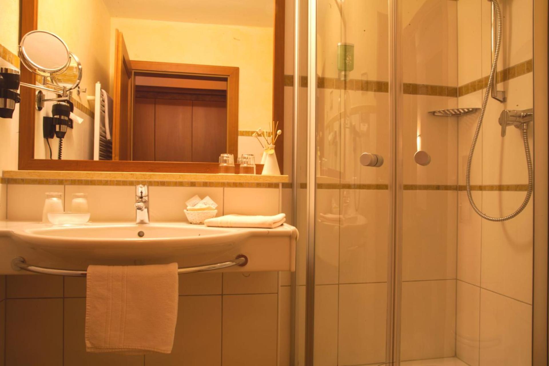 Garten - Hotel Sallerhof Grödig Екстериор снимка