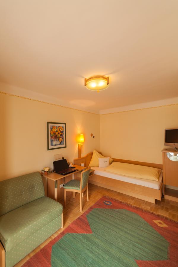 Garten - Hotel Sallerhof Grödig Екстериор снимка