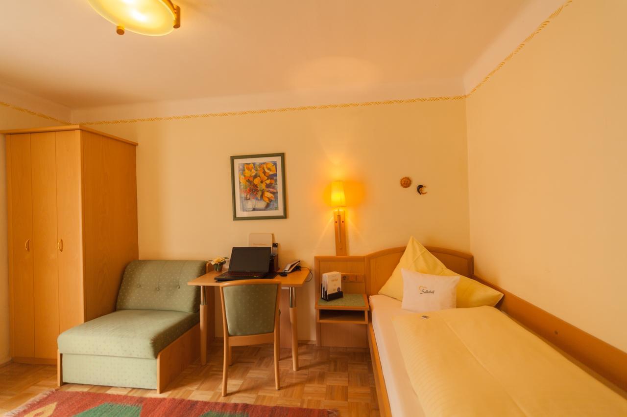 Garten - Hotel Sallerhof Grödig Екстериор снимка