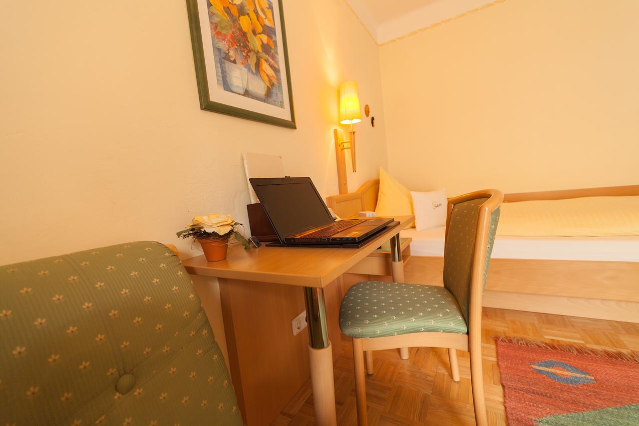Garten - Hotel Sallerhof Grödig Екстериор снимка