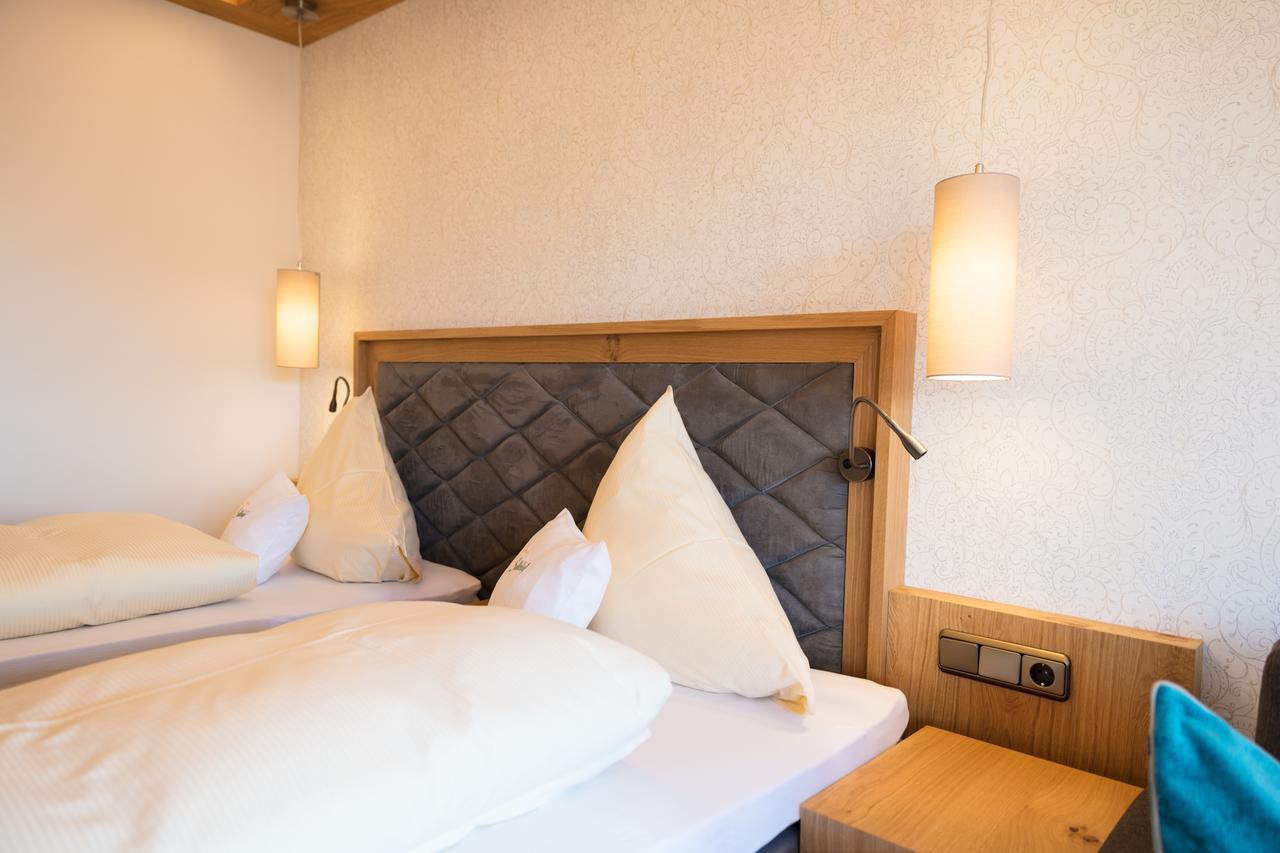 Garten - Hotel Sallerhof Grödig Екстериор снимка