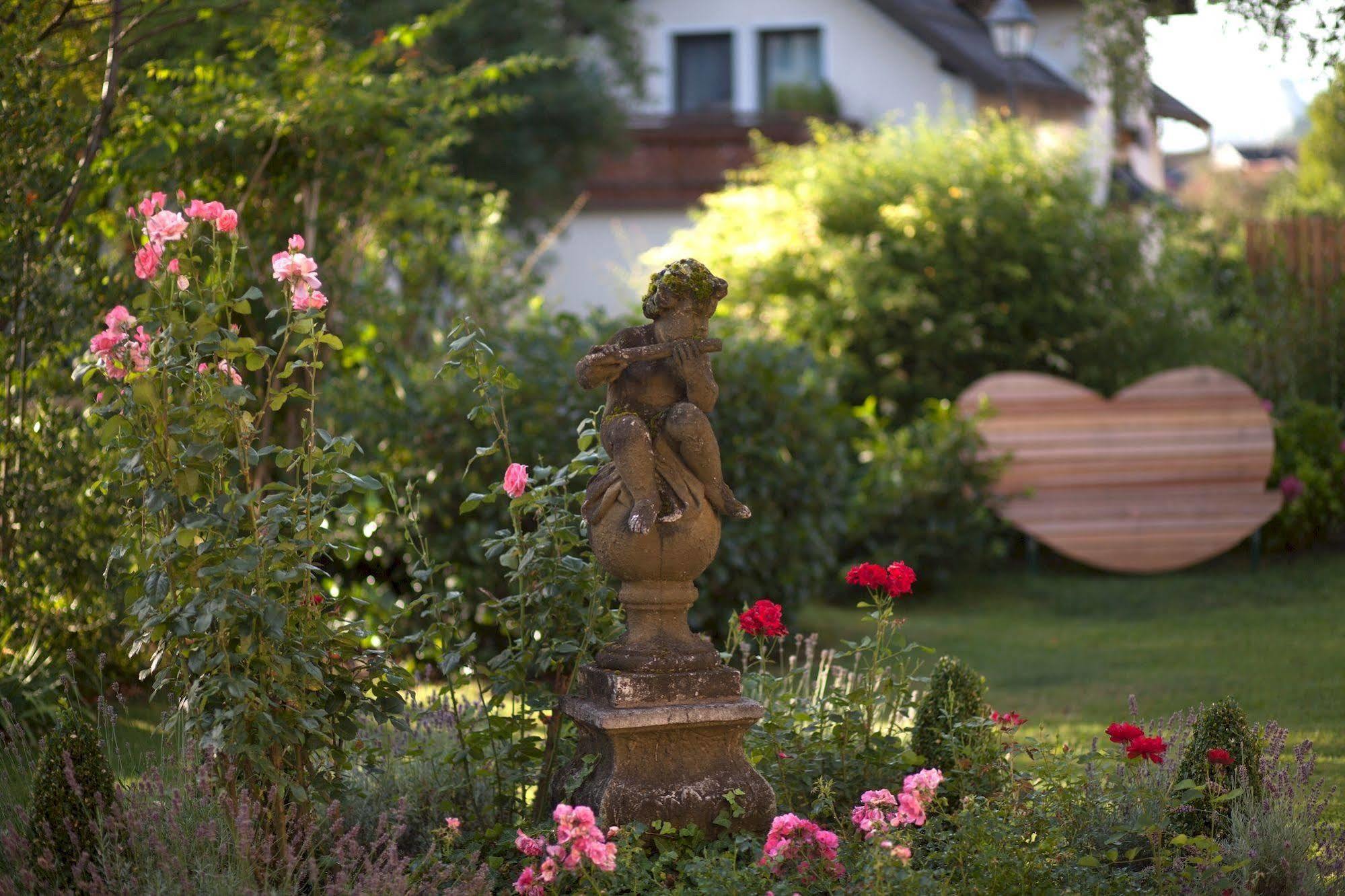 Garten - Hotel Sallerhof Grödig Екстериор снимка