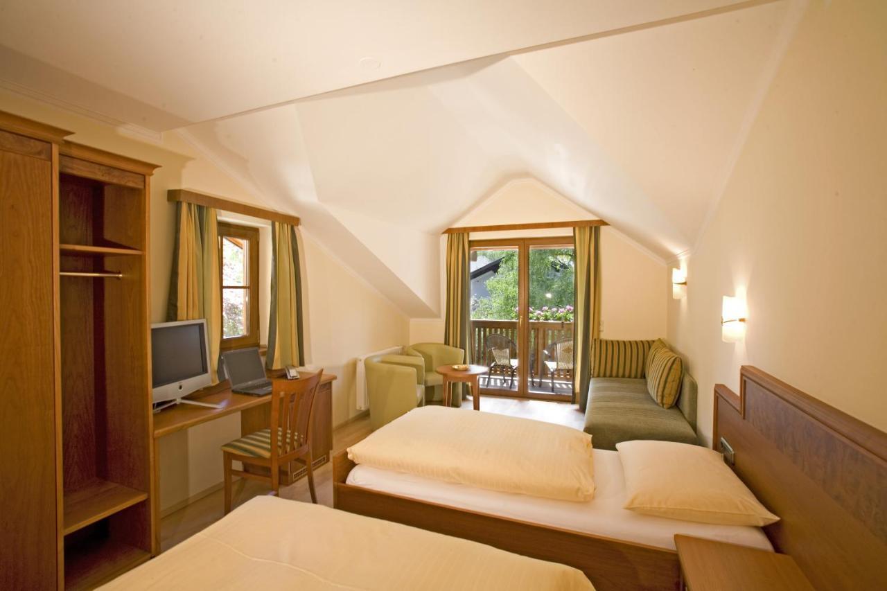 Garten - Hotel Sallerhof Grödig Стая снимка